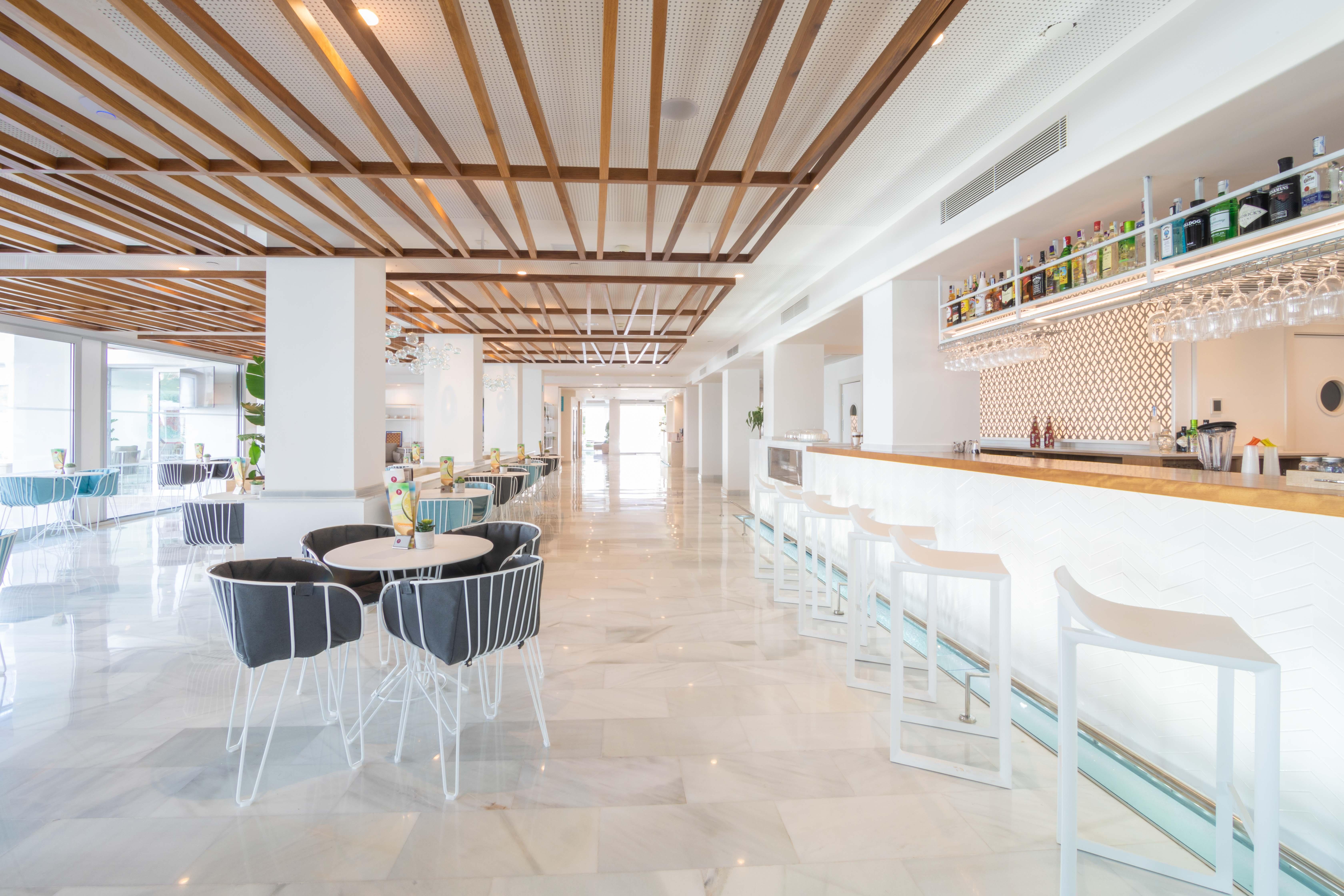 Js Yate Hotel Can Picafort  Bagian luar foto